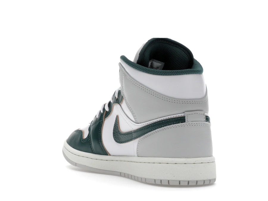 Jordan 1 Mid SE Oxidized Green