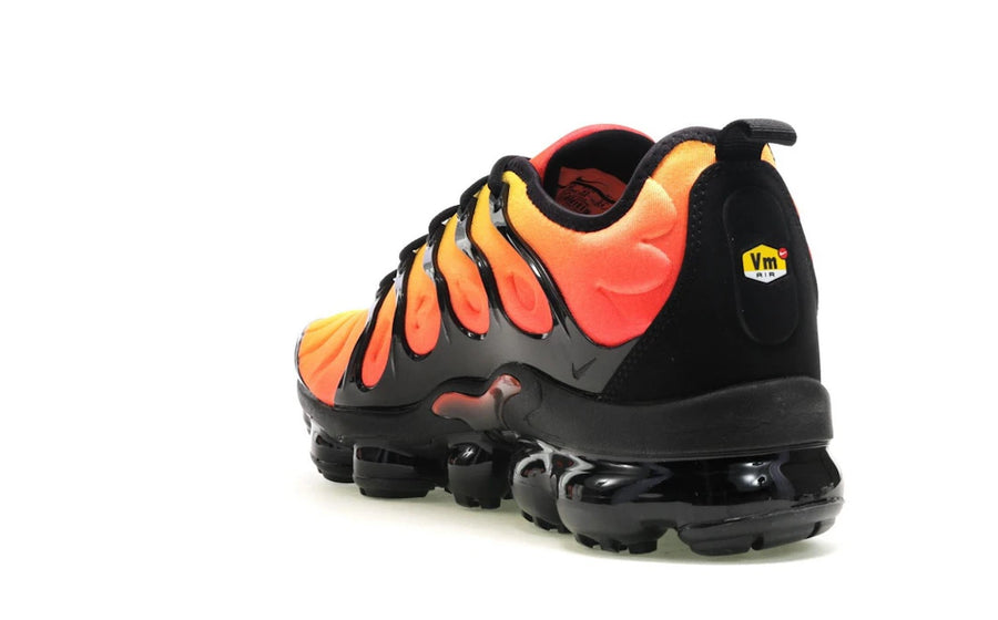 Nike Air VaporMax Plus Noir Orange Cramoisi