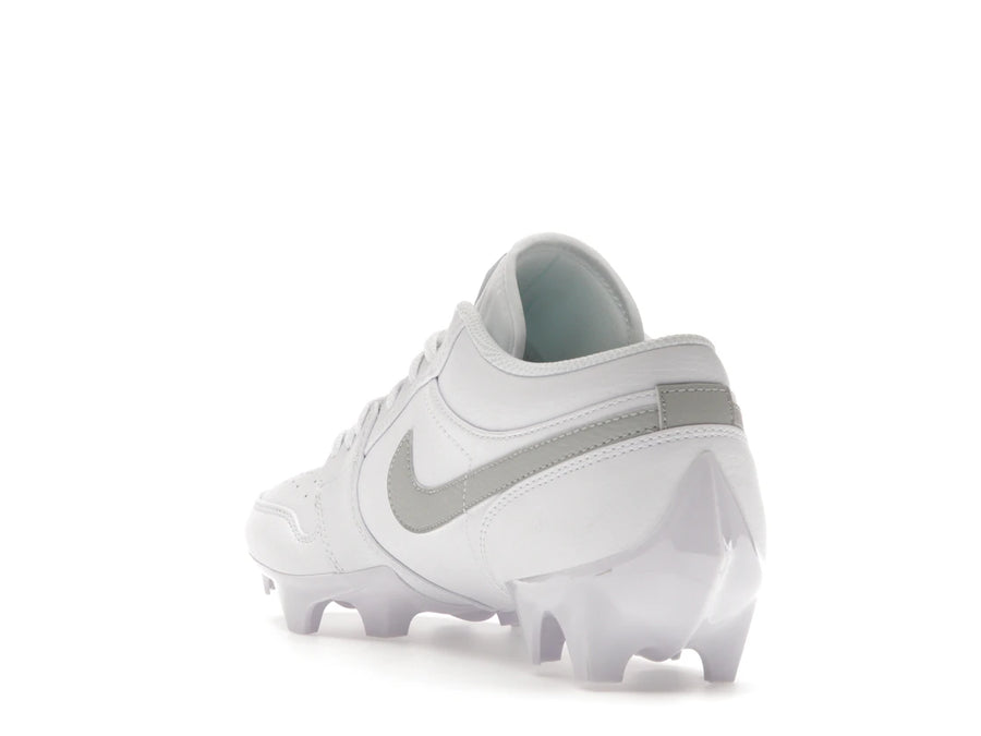 Crampons Jordan 1 Low TD Blanc Gris Brume