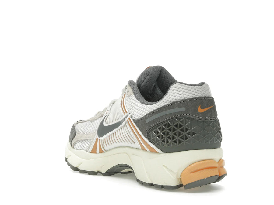 Nike Zoom Vomero 5 Lune Cuivre