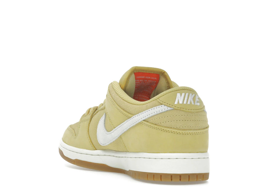 Nike SB Dunk Low Saturn Gold