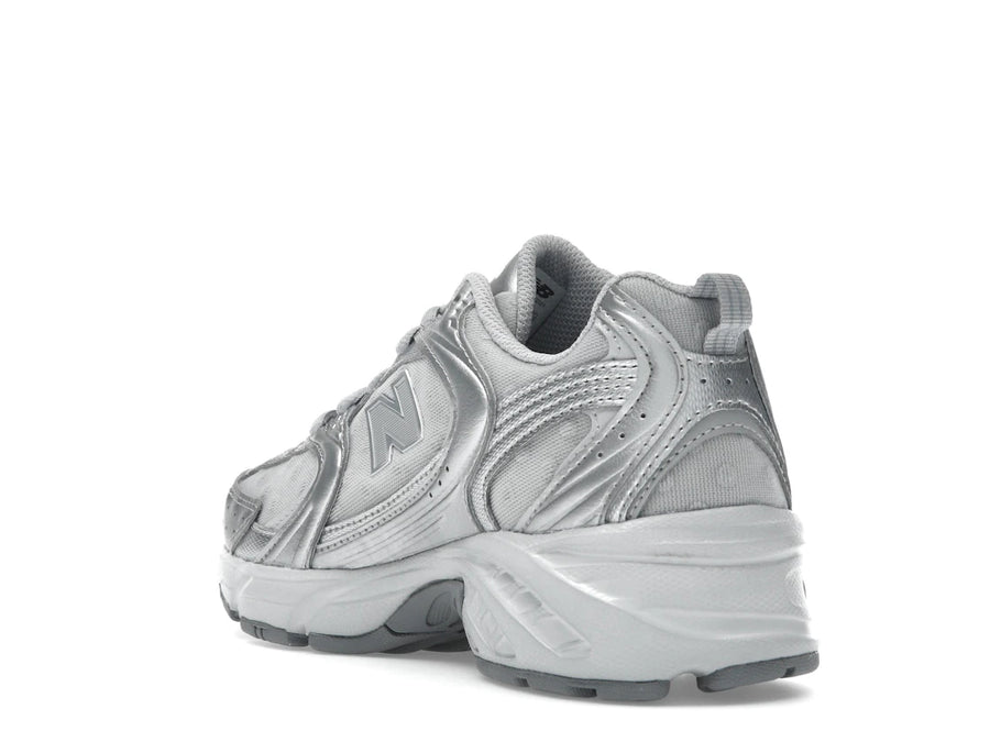 New Balance 530 Argent Métallisé Nuage de Pluie à Pois