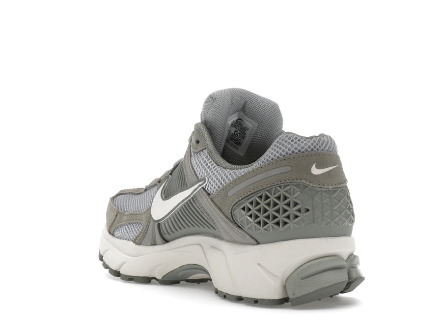 Nike Zoom Vomero 5 Stuc foncé