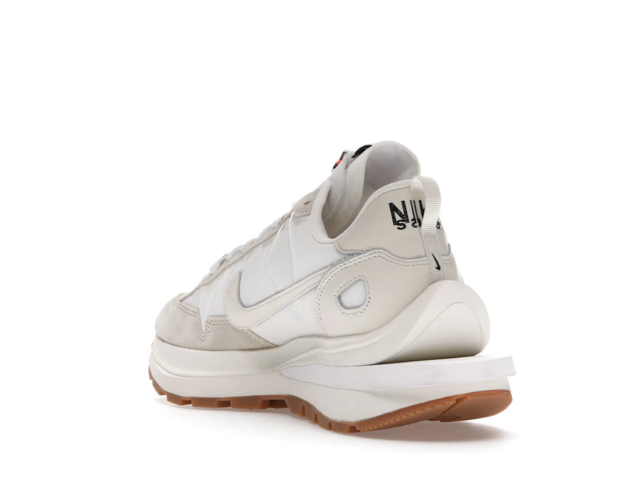 Nike Vaporwaffle sacai Sail Gum