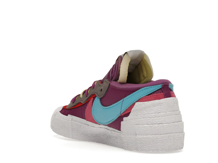 Nike Blazer Low sacai KAWS Violet Crépuscule